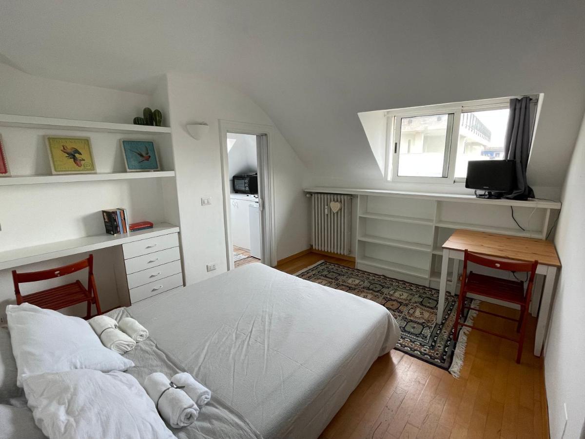 דירות מילאנו Tortona Tiny Attic Directly Connected To Duomo מראה חיצוני תמונה